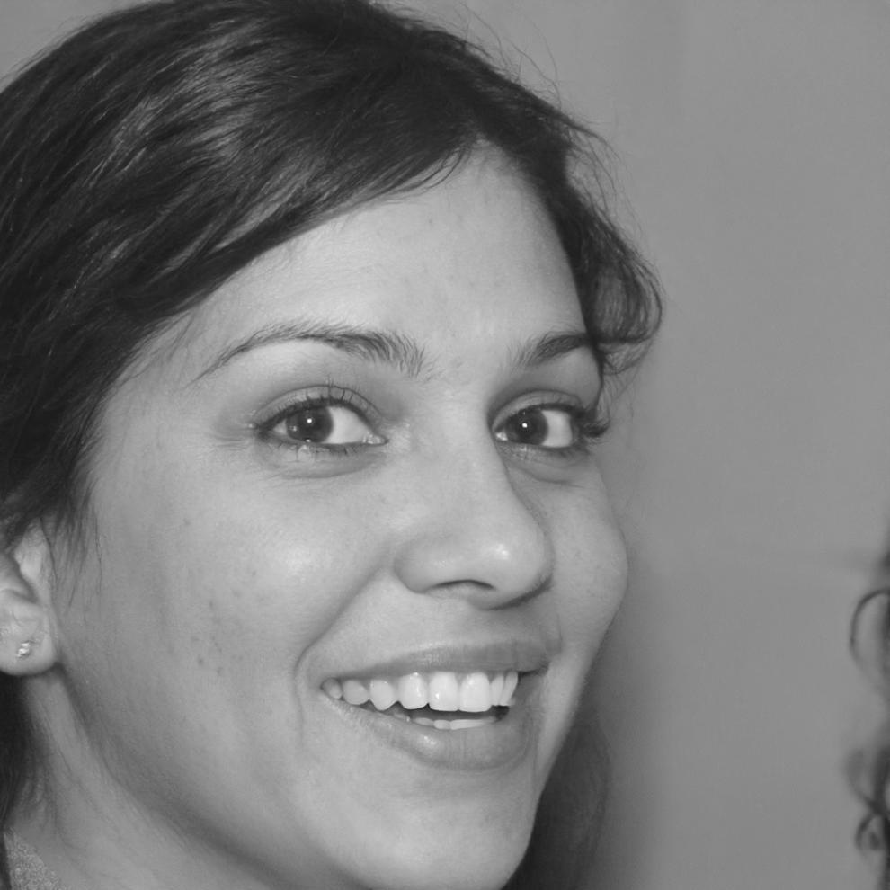 Portrait professionnel d'Estelle Garnier, spécialiste conformité réglementaire